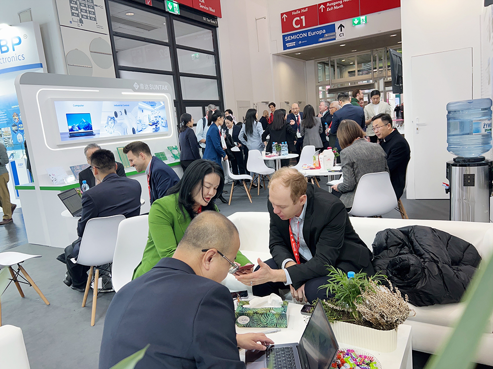 1731982042755848.jpg 07.jpg